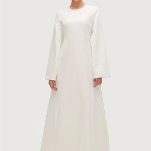 Elegant White Maxi Dress